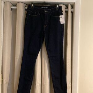 Women’s brand new Old Navy mid rise, pop icon, skinny jeans, size 8